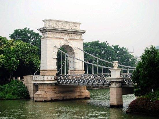 Guilin Ronghu Hotel Exterior photo